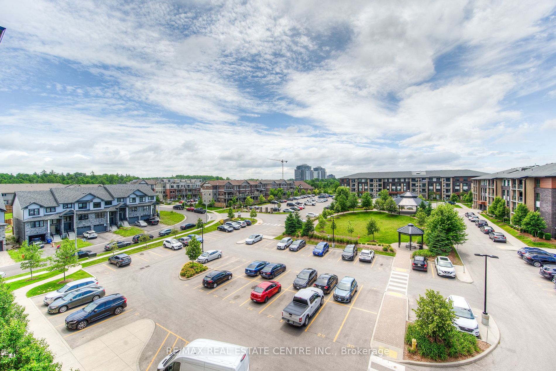 7 Kay Cres, #515