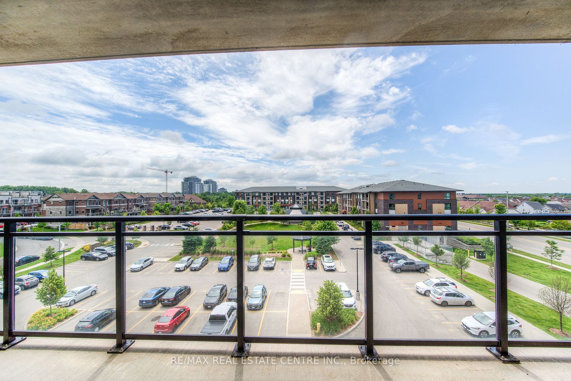 7 Kay Cres, #515
