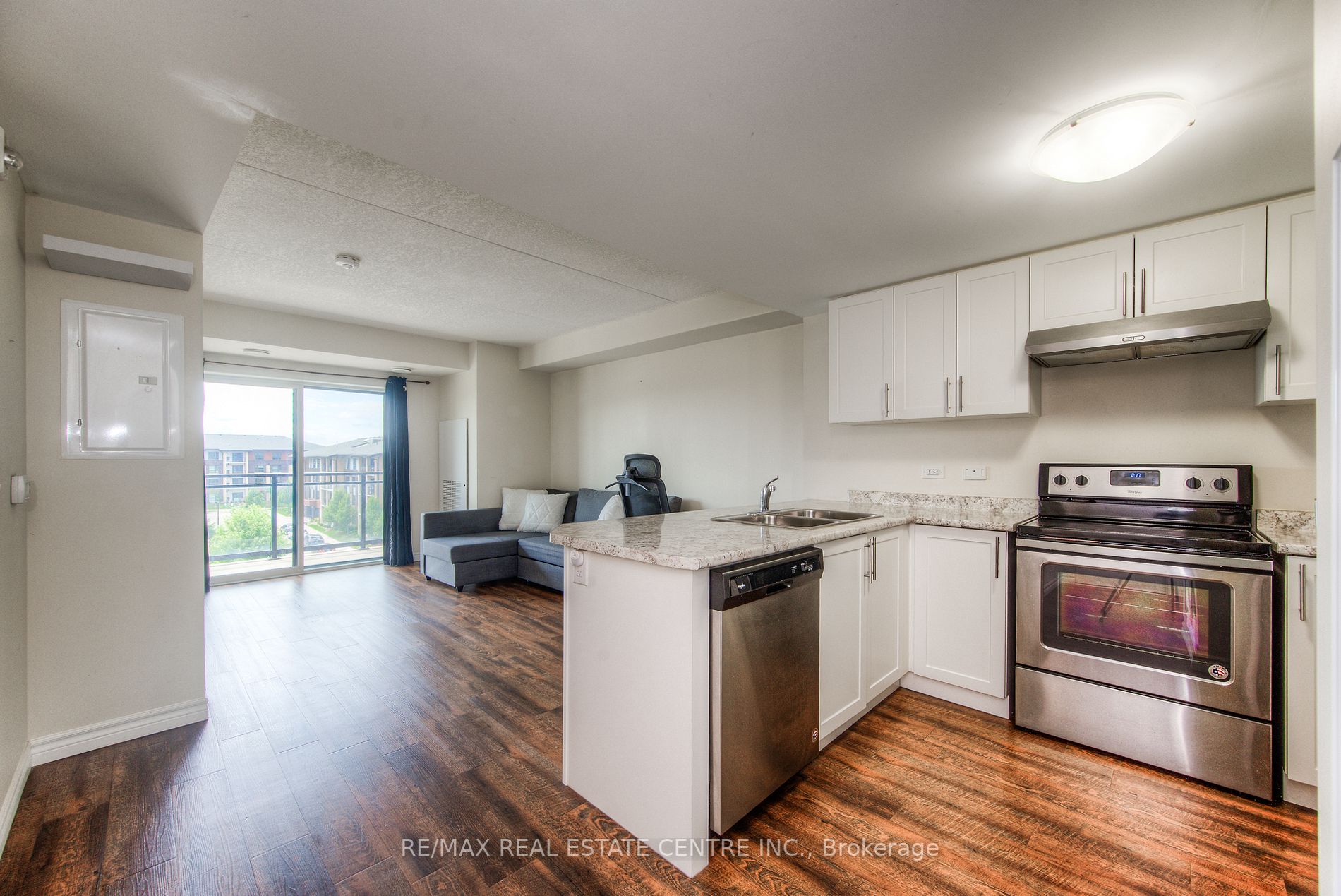7 Kay Cres, #515