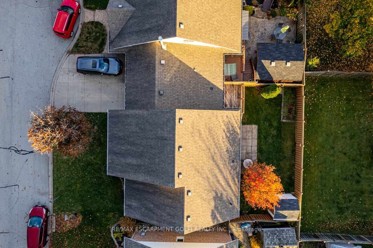 5128 Hawthorn Dr