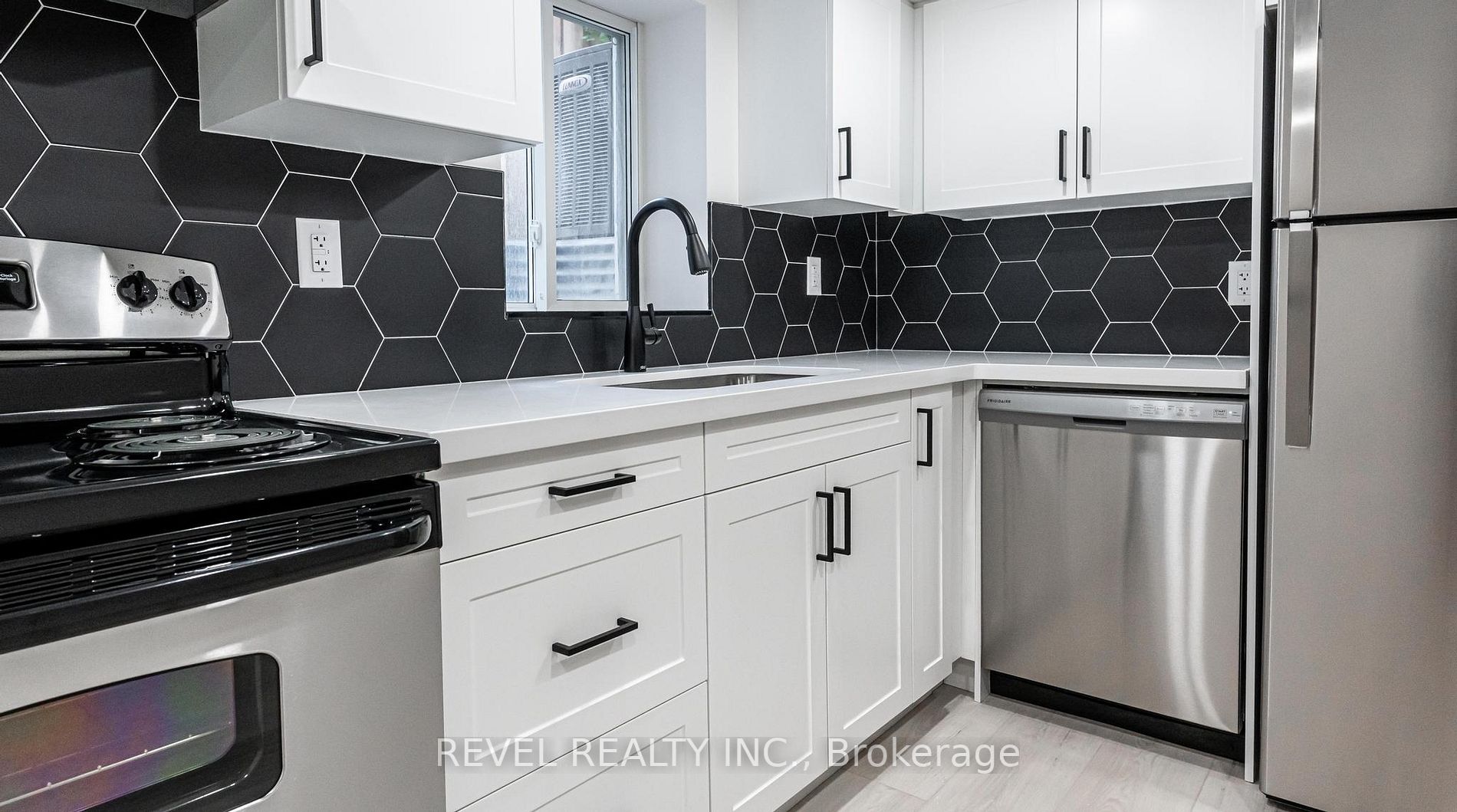 189 East 31th St, #2
