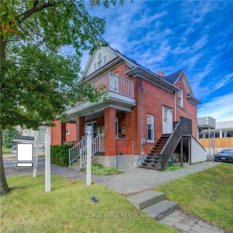 110-116 Erb St W