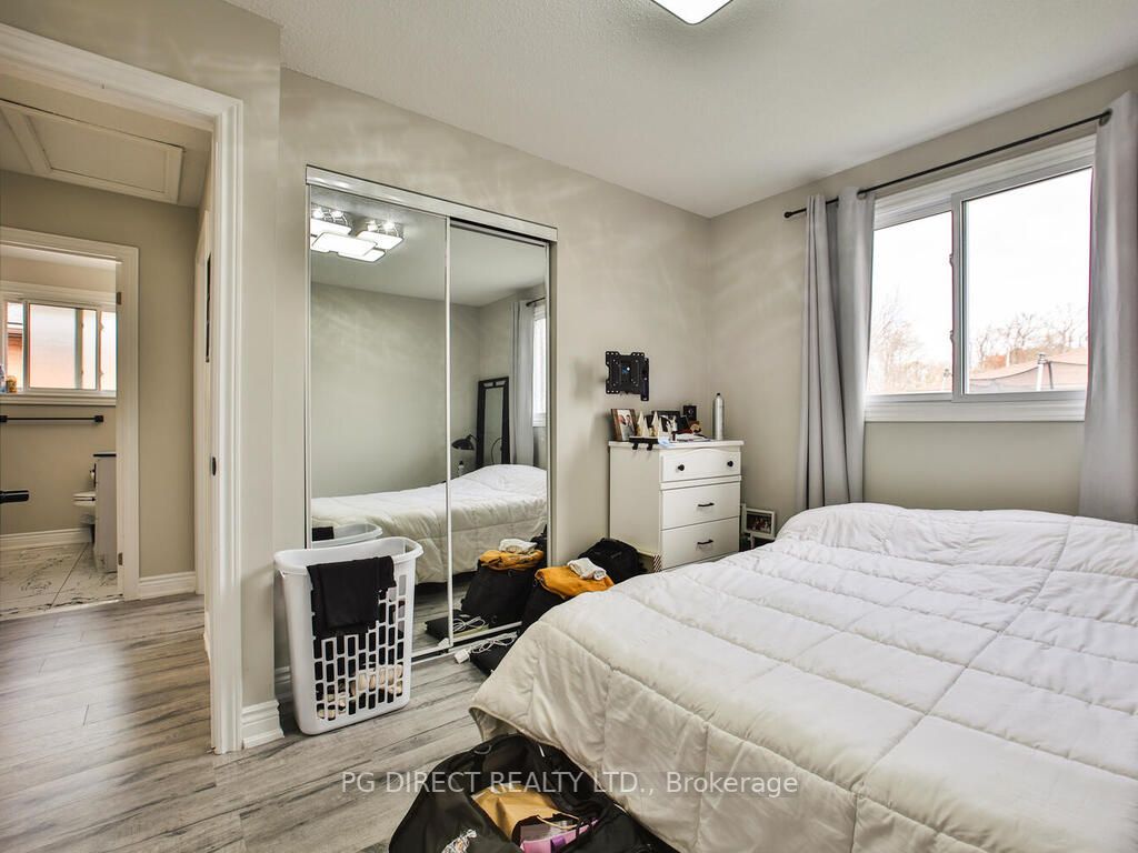 66 Darlington Dr