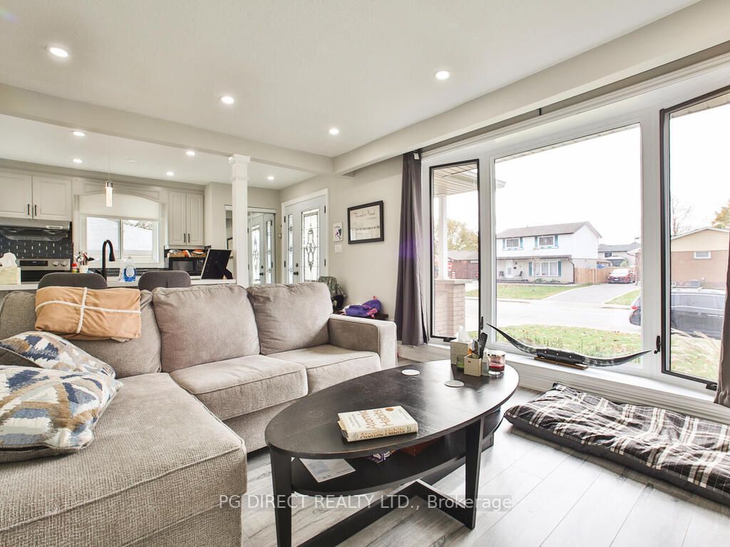 66 Darlington Dr