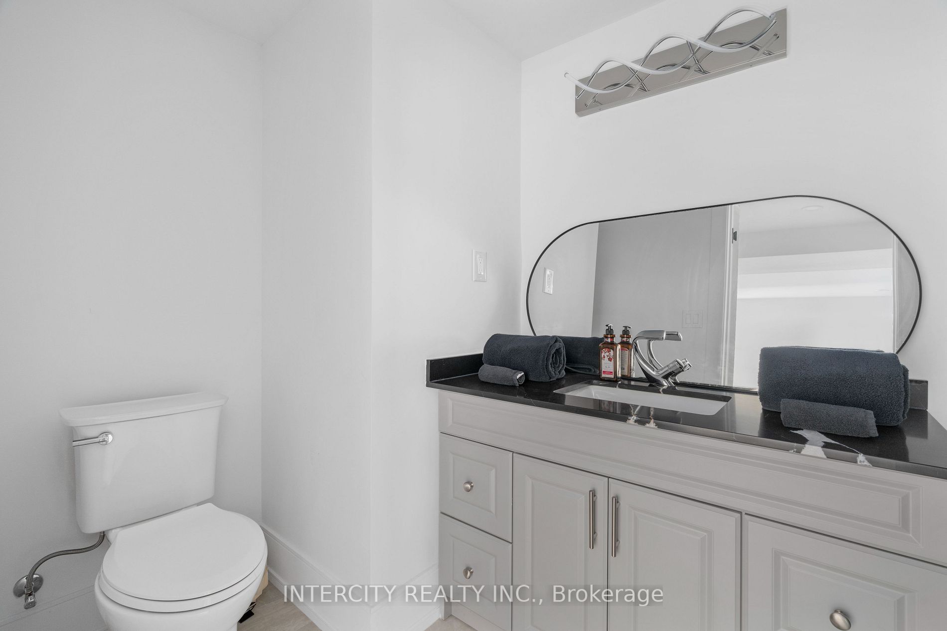 307246 Hockley Rd