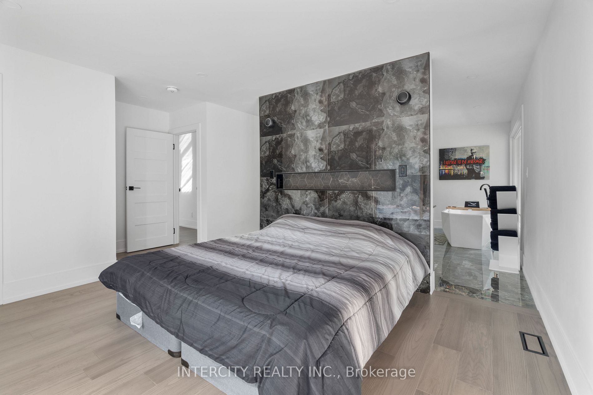 307246 Hockley Rd