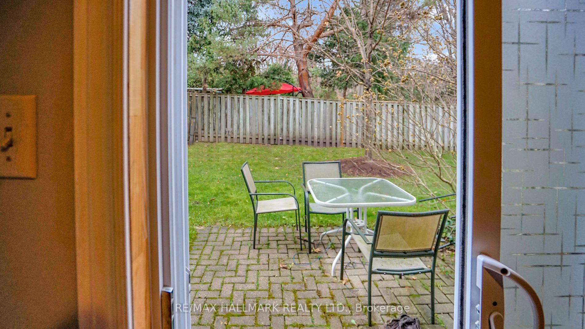536 Third St, #27