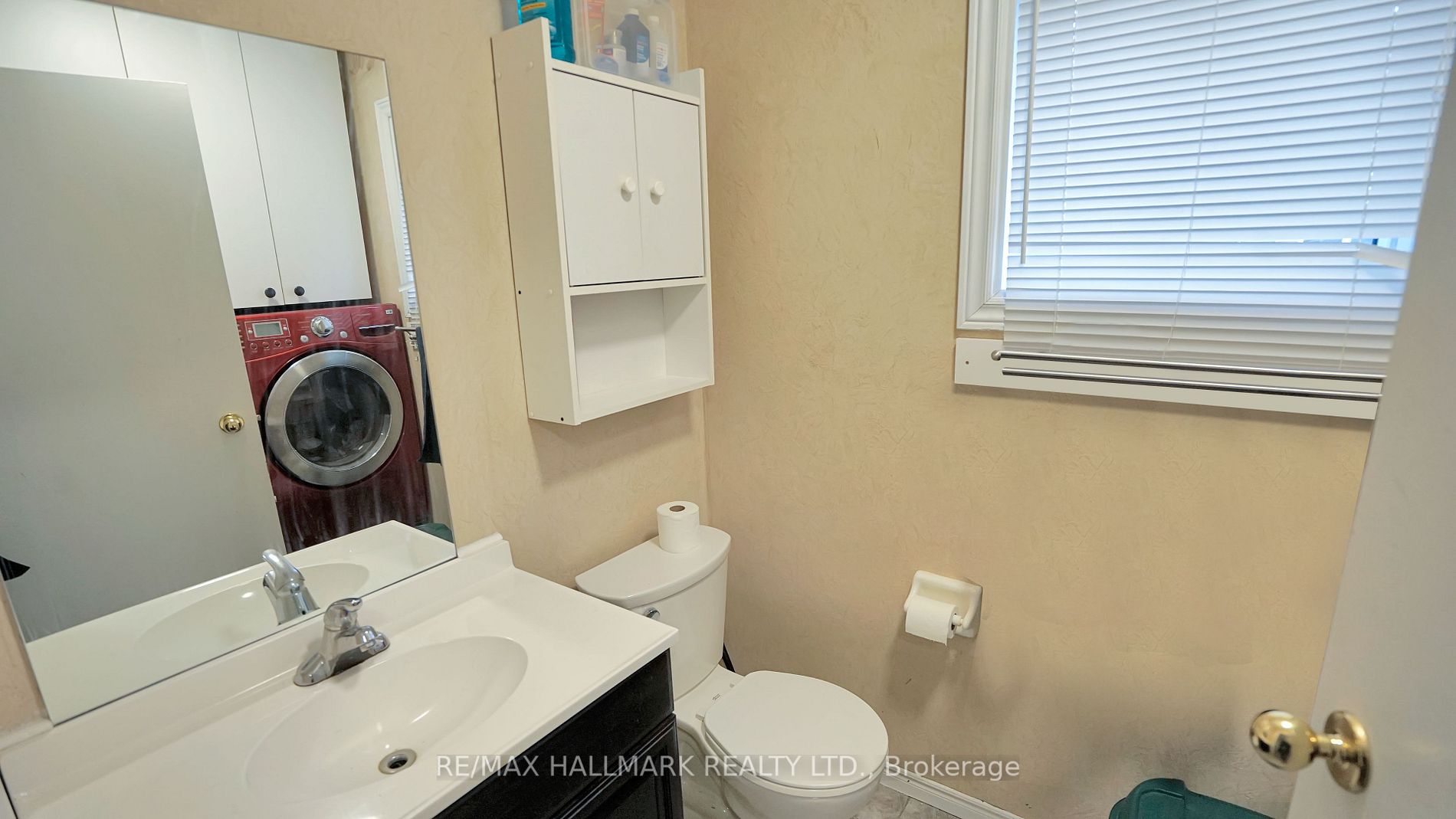 536 Third St, #27