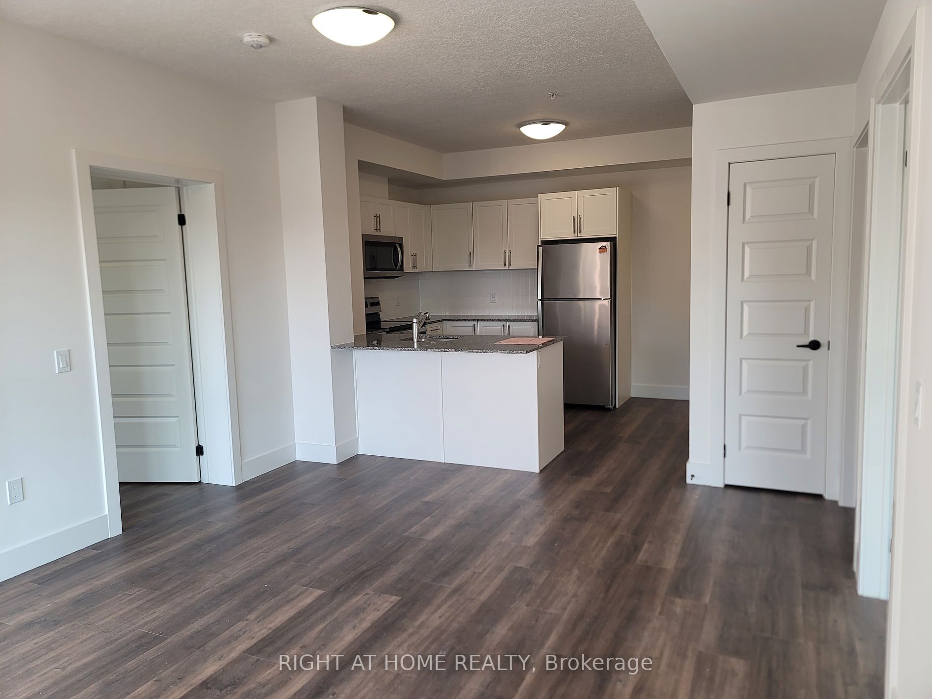 1101 Lackner Pl, #414