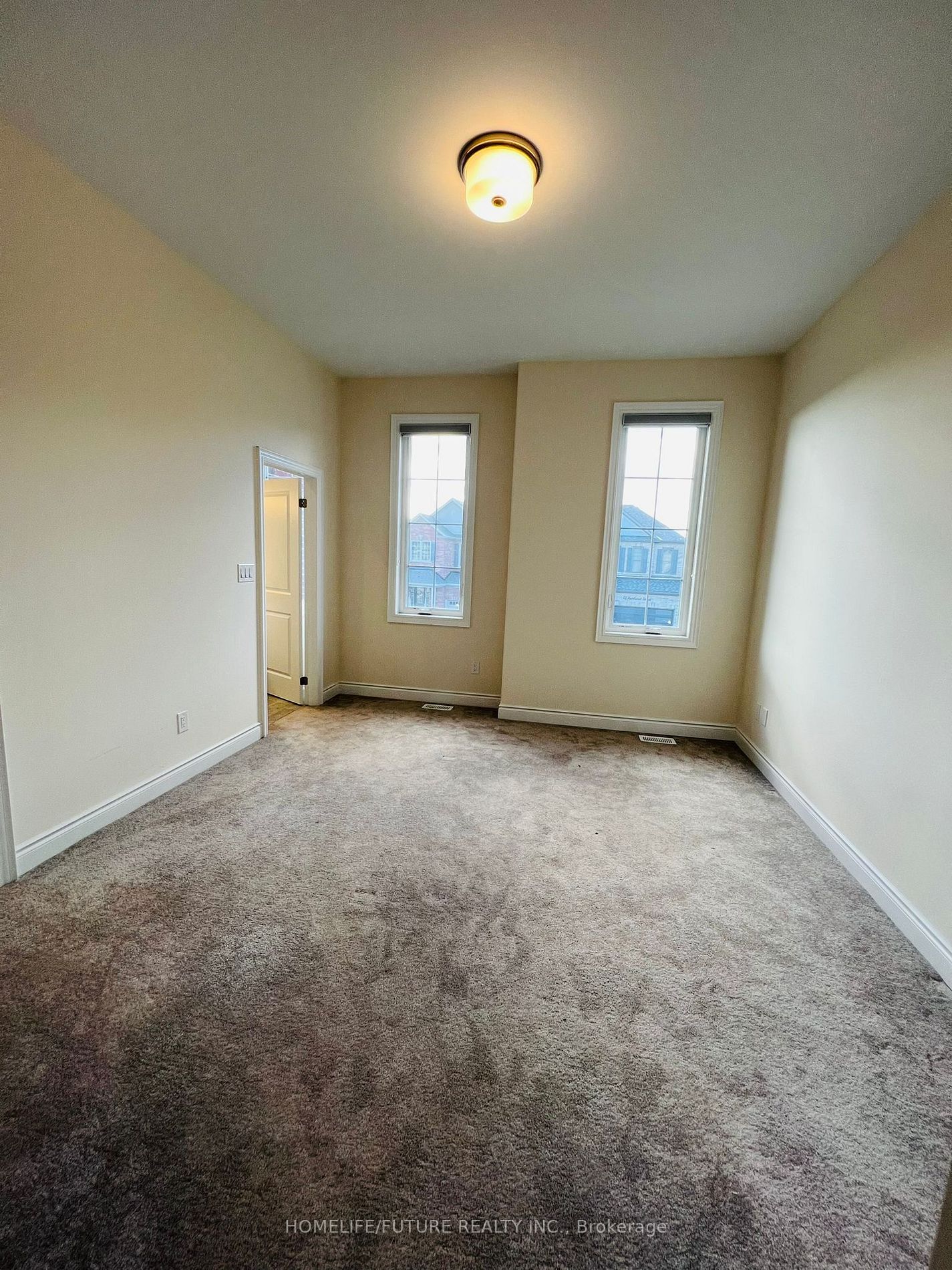 9 Fairhurst St
