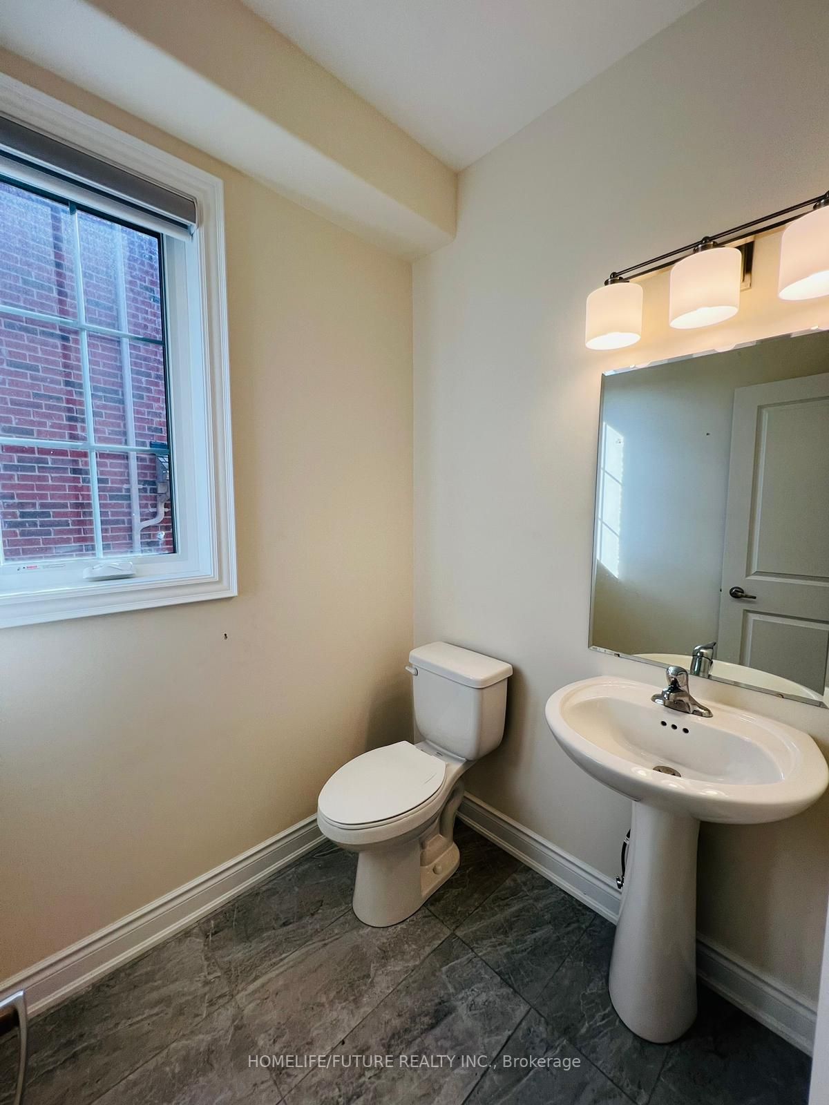 9 Fairhurst St