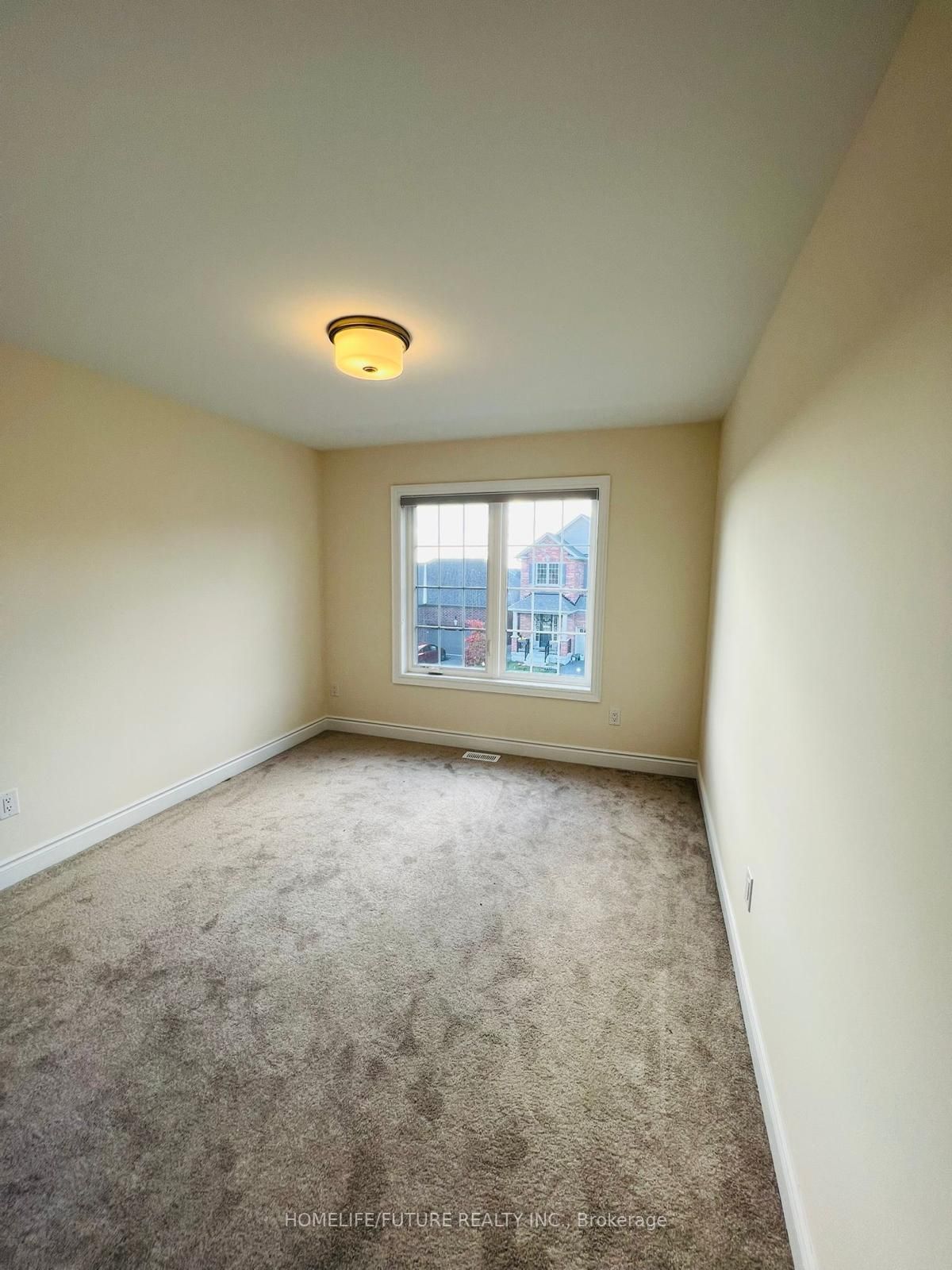 9 Fairhurst St