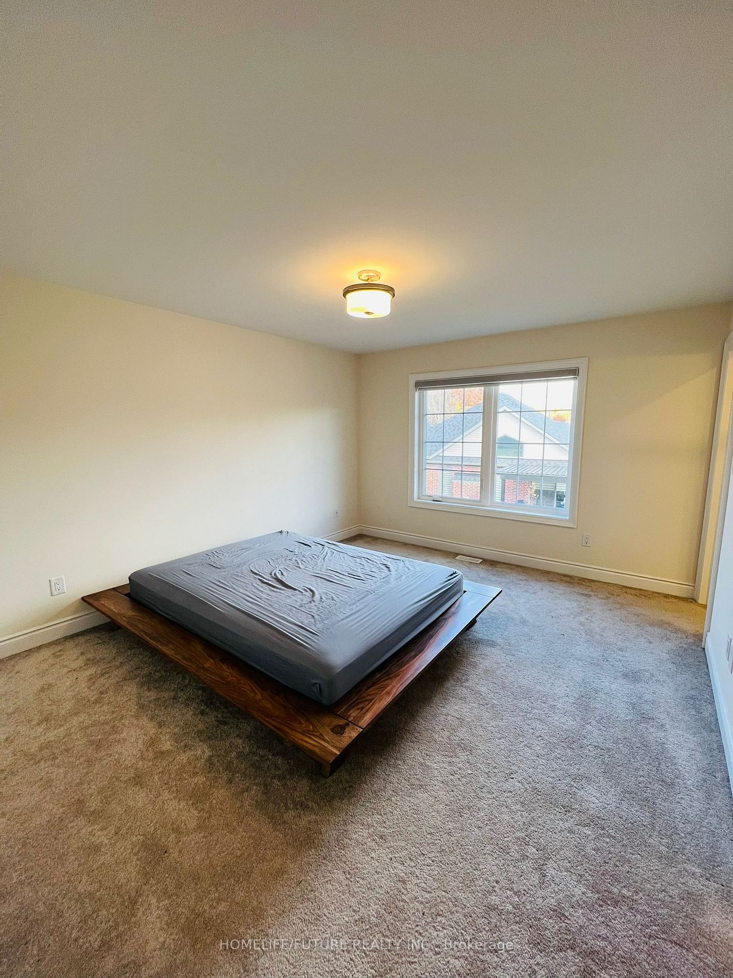 9 Fairhurst St