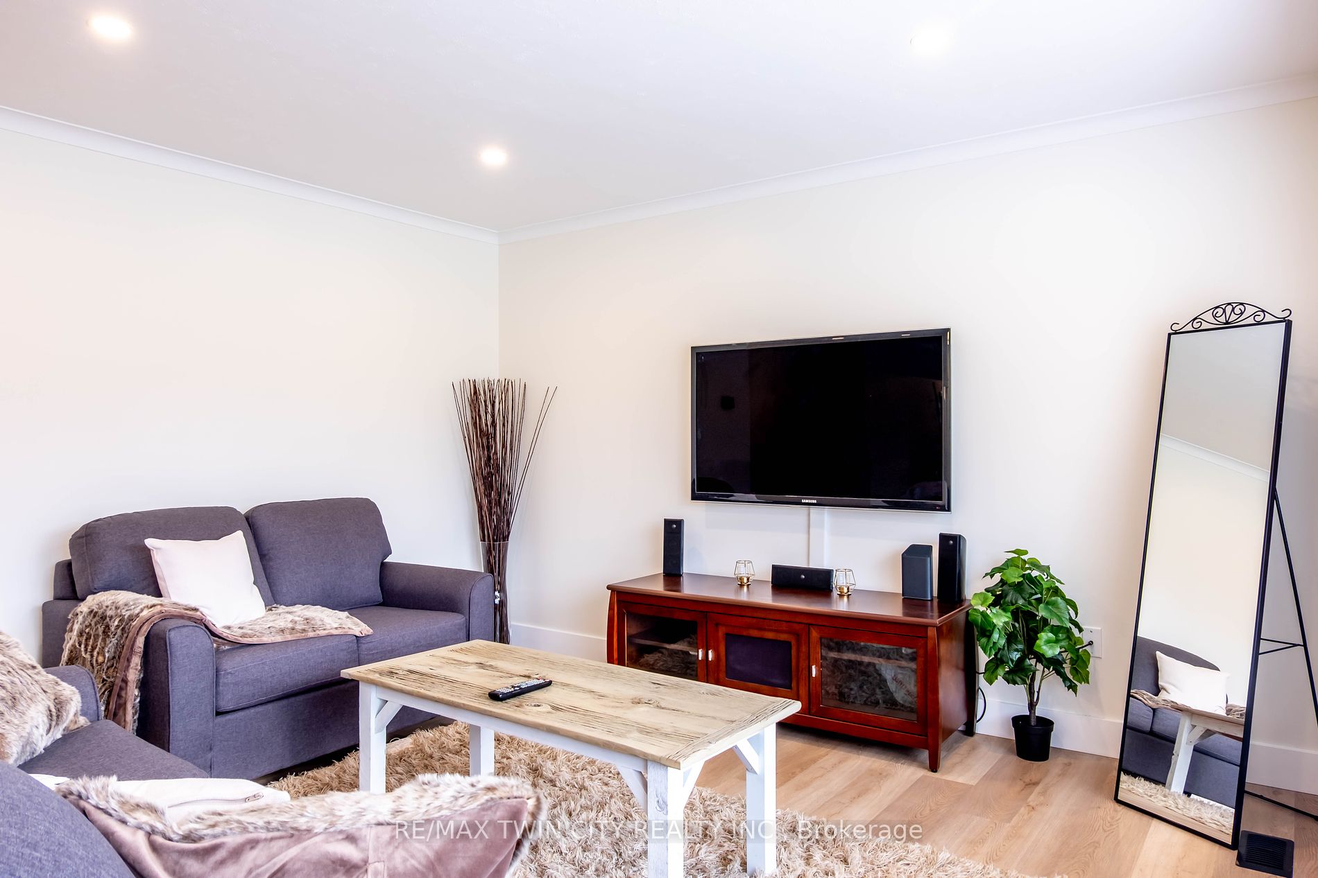 155 Stonybrook Dr