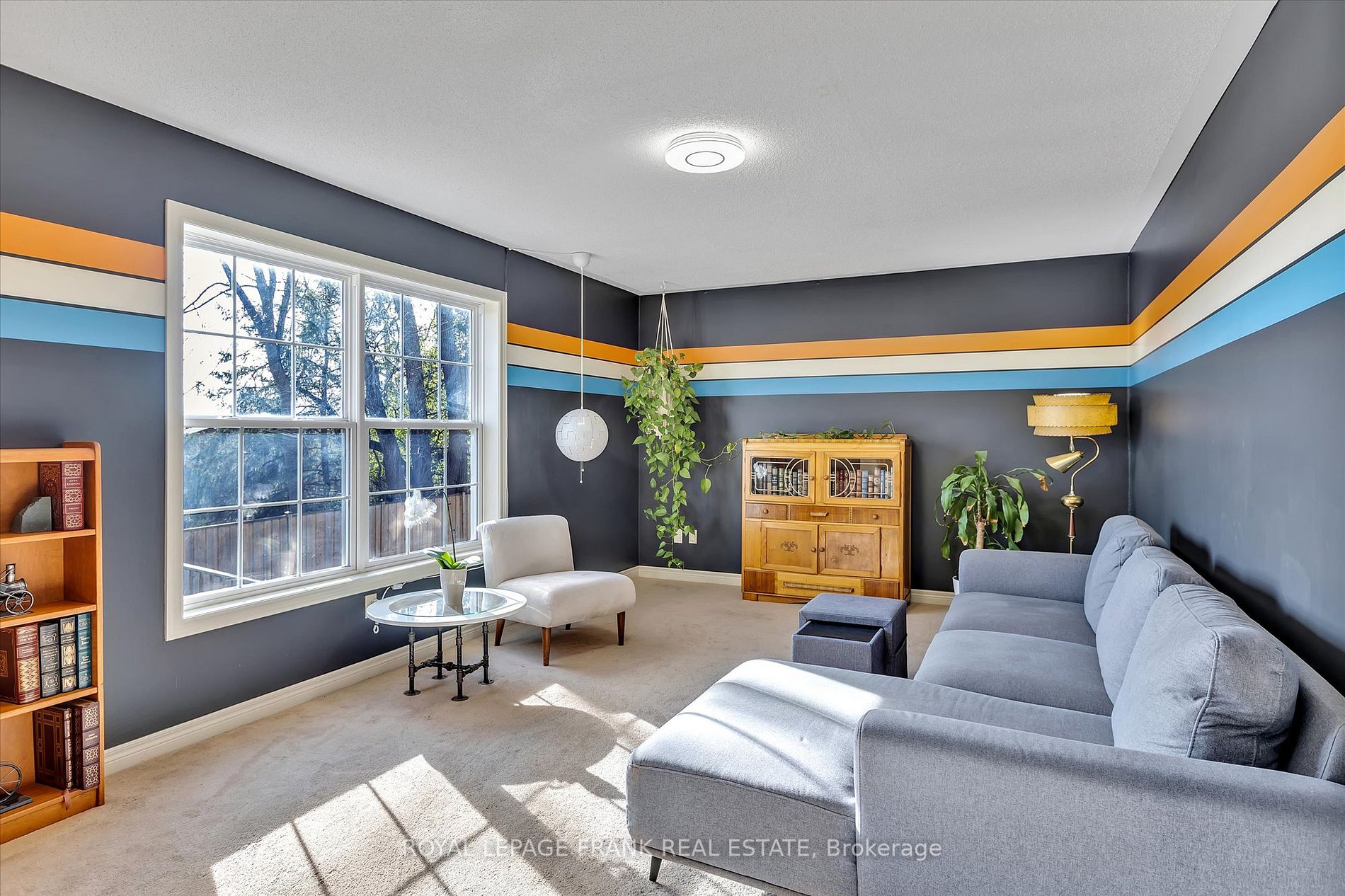 262 Bowen Dr