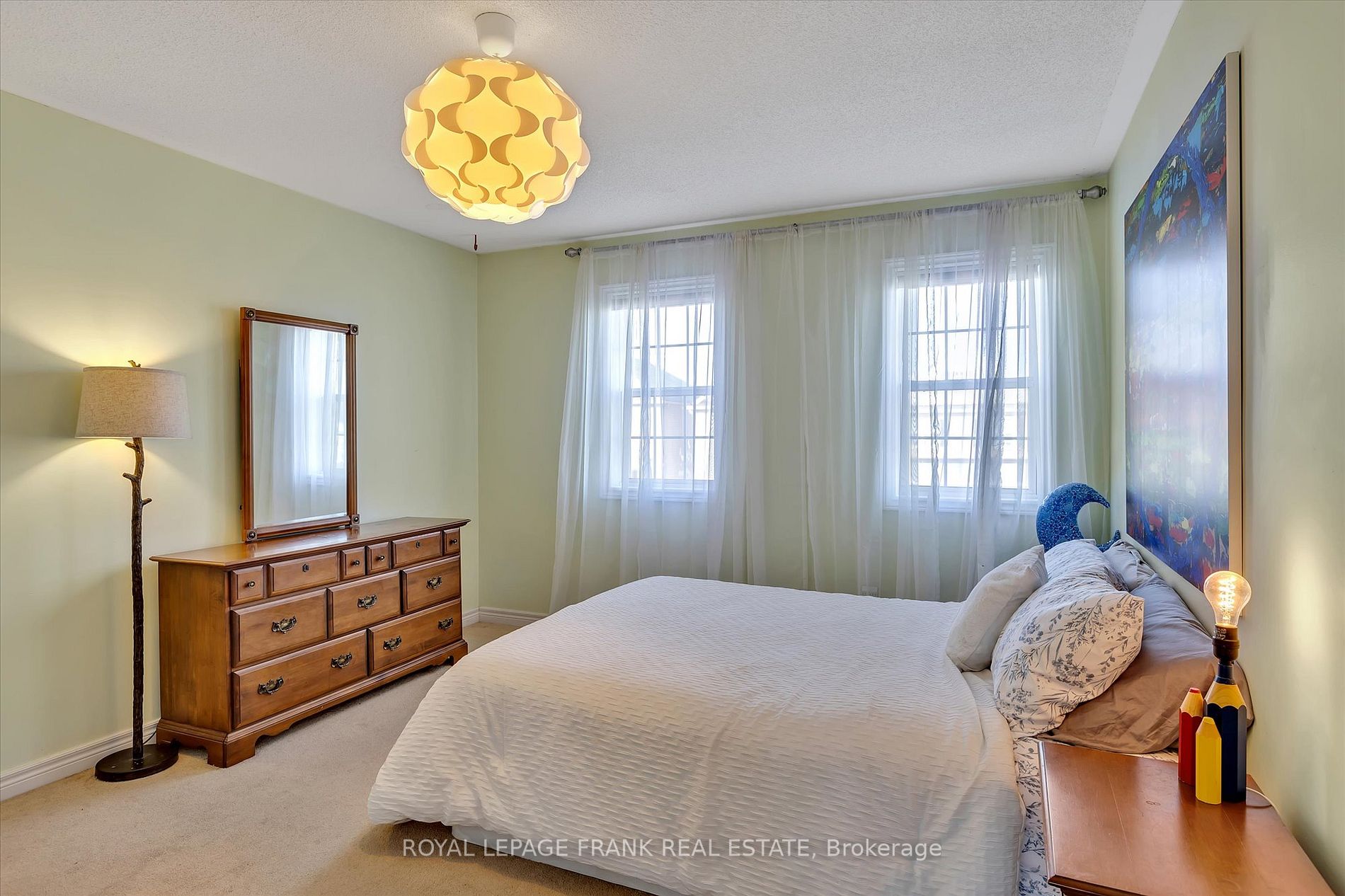 262 Bowen Dr