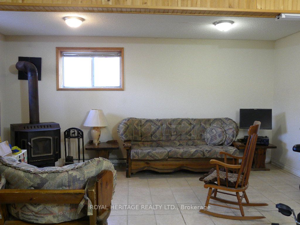 607 Hickory Beach Rd
