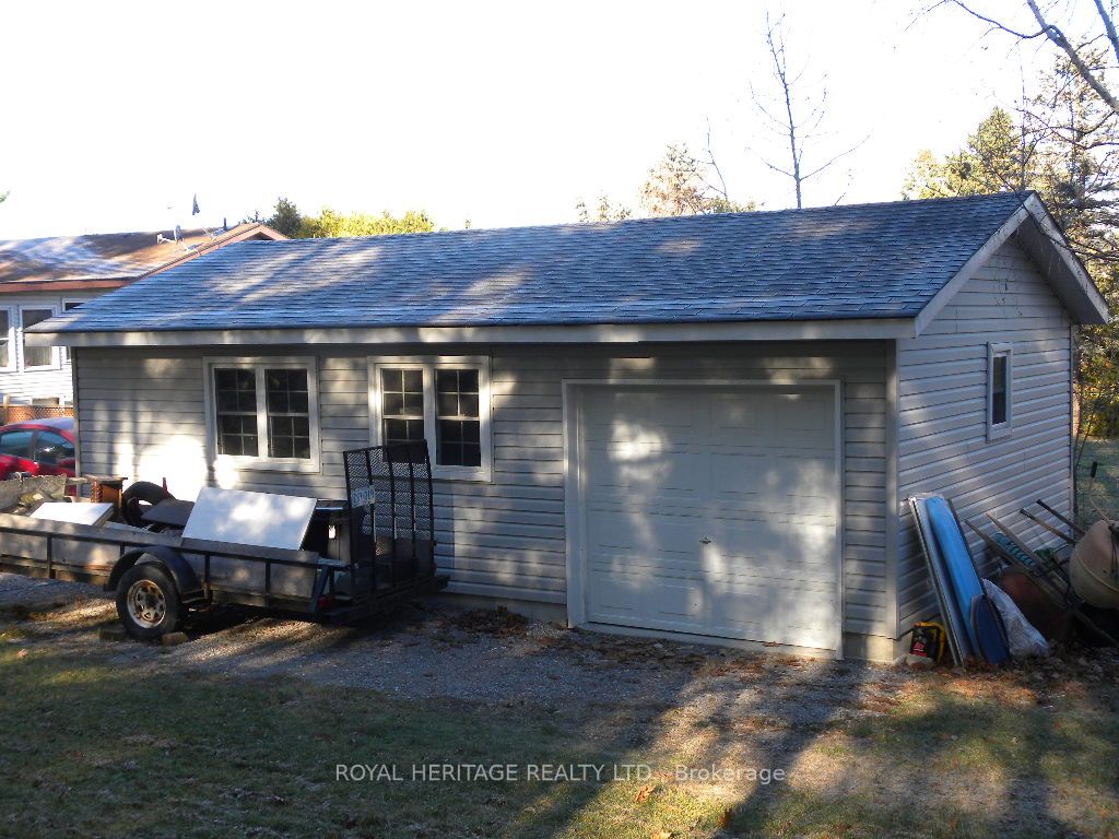 607 Hickory Beach Rd