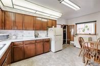 381-383 Macnab St N