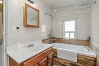 381-383 Macnab St N