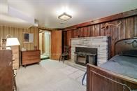 381-383 Macnab St N