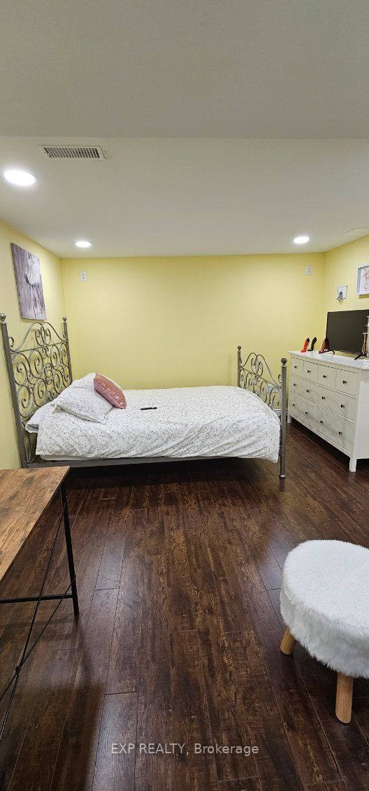 100 Quigley Rd, #3
