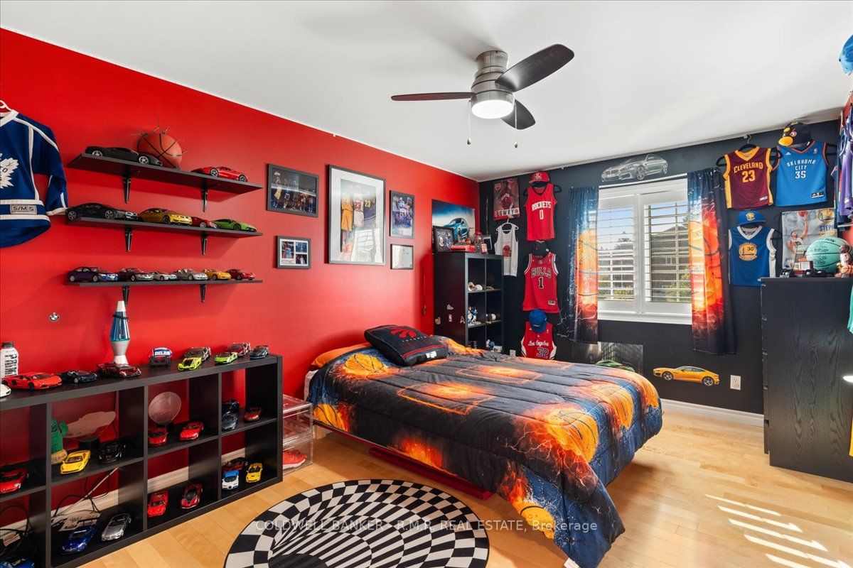 17 Sunset Dr
