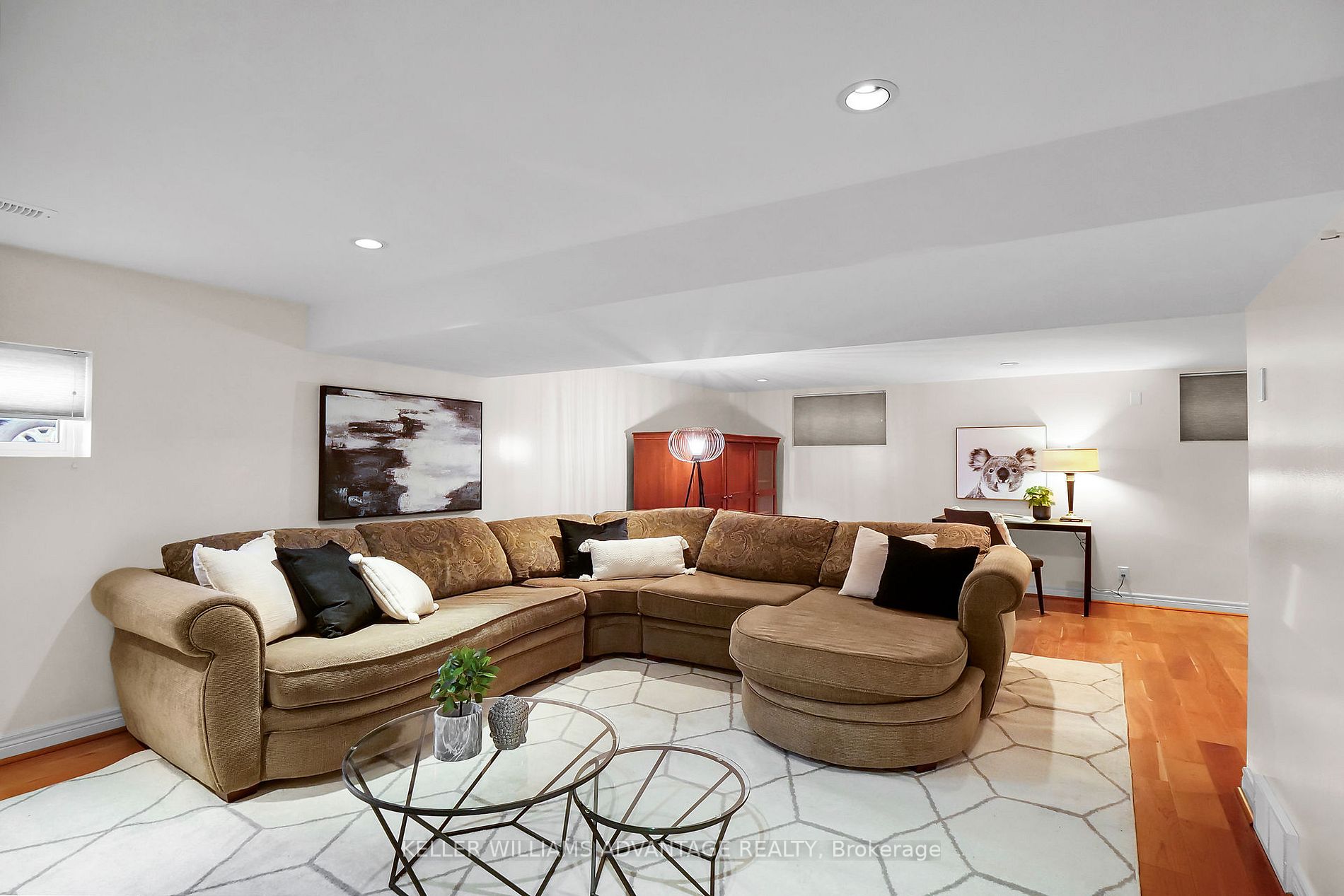 800 Dalkeith Ave