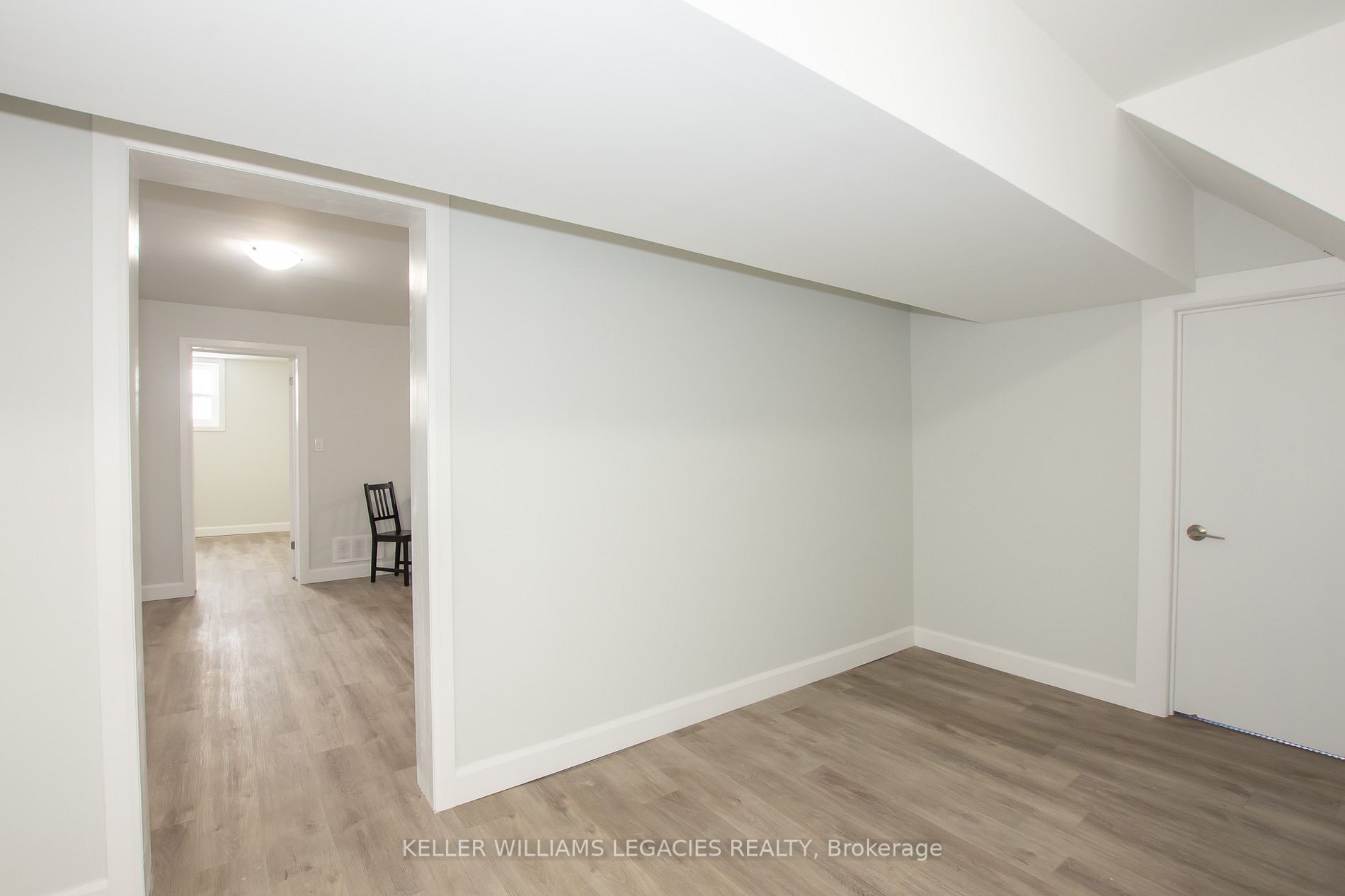 30 Classic Ave, #5