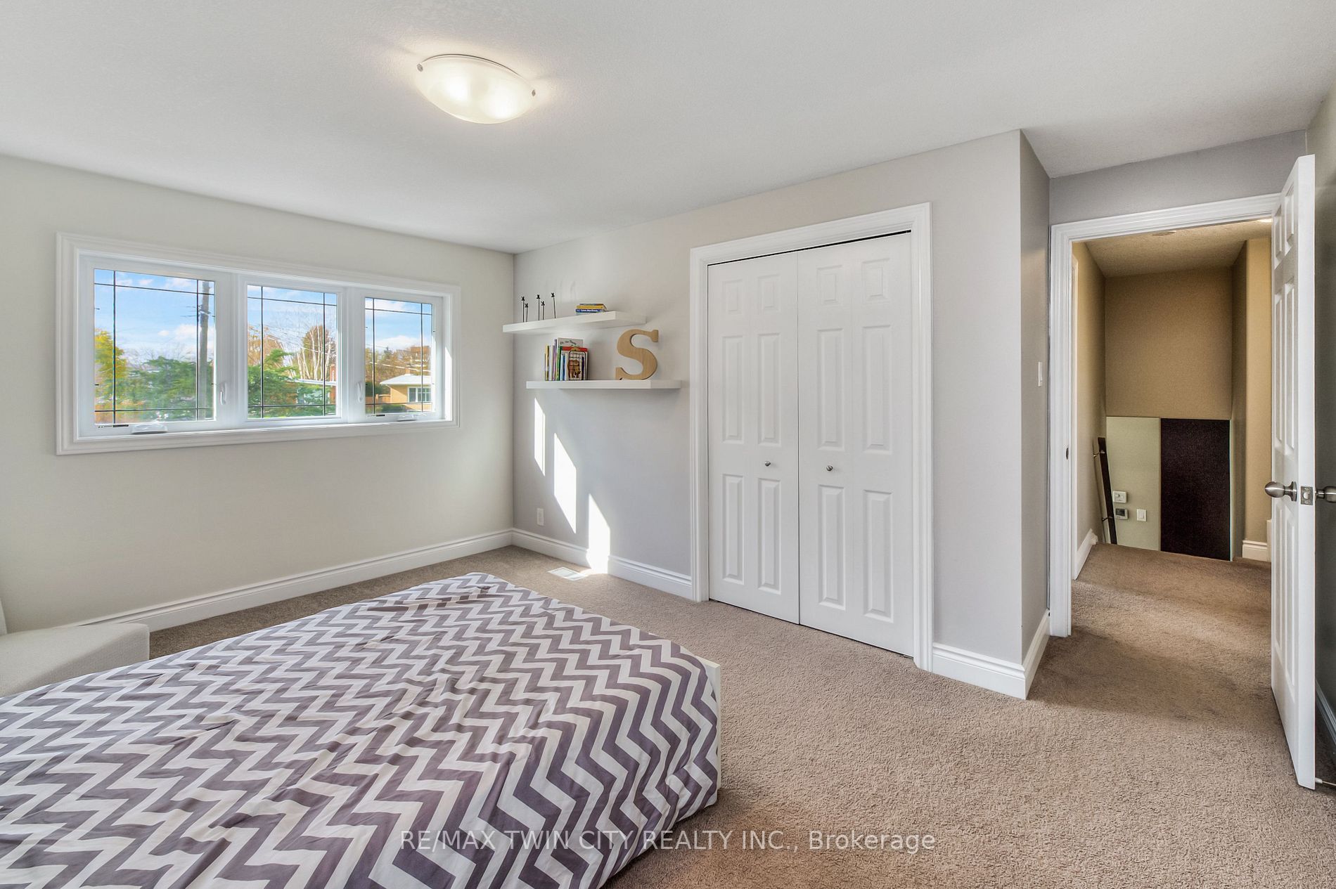 44 Plaza Crt