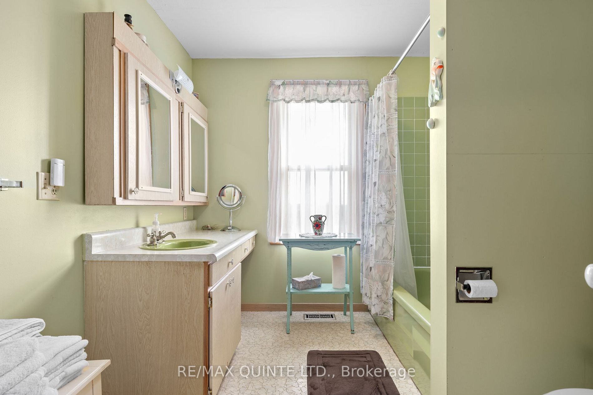 381 Partridge Hollow Rd