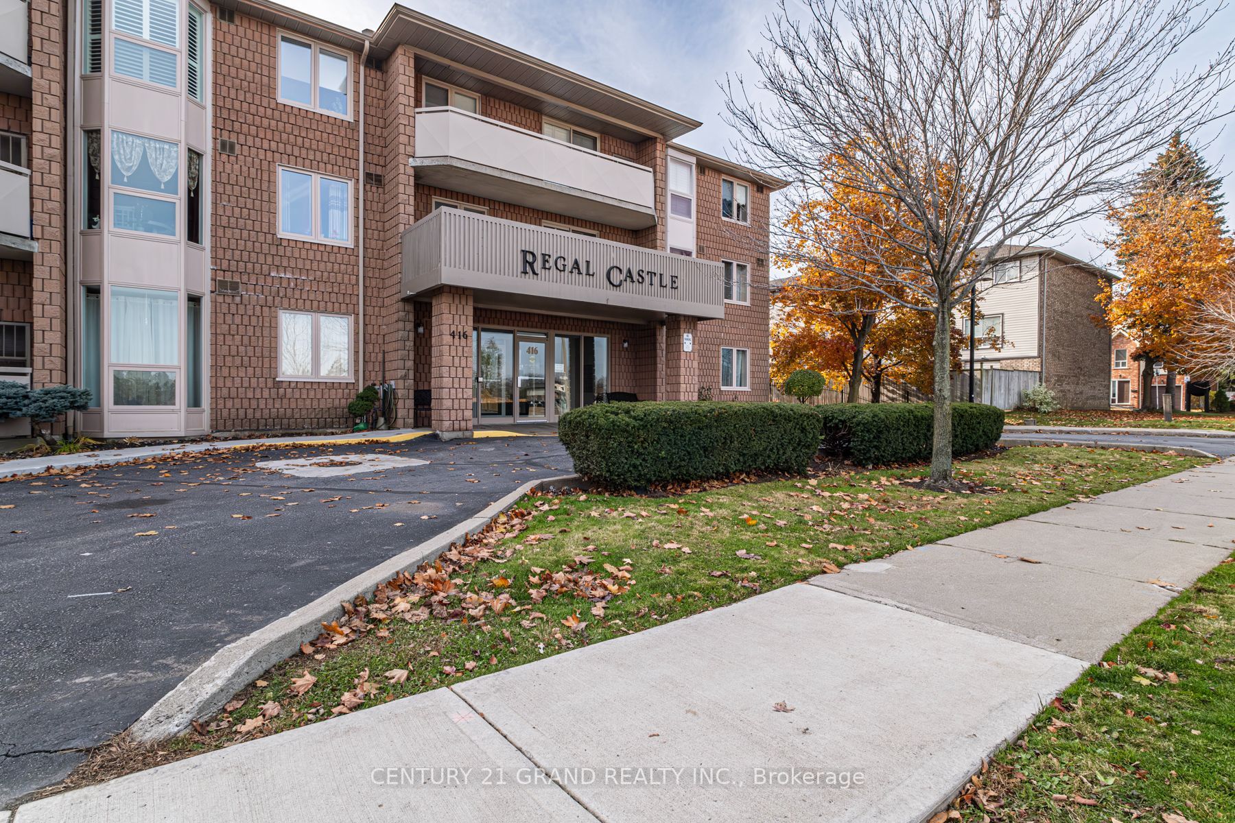 416 Limeridge Rd E, #316