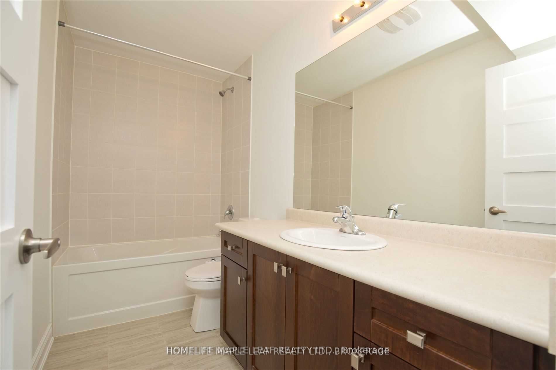 24 Country Meadows Dr