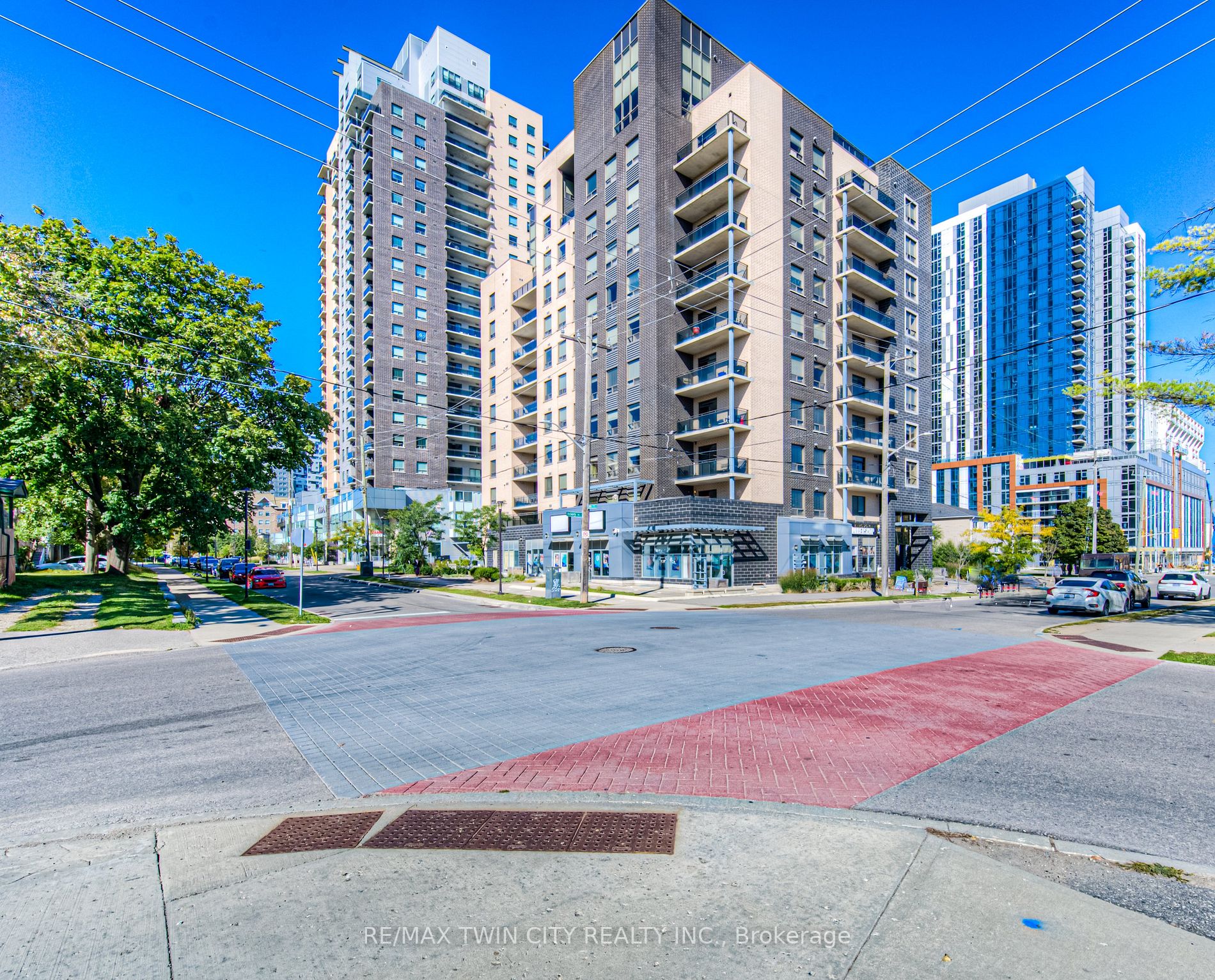 318 Spruce St, #105