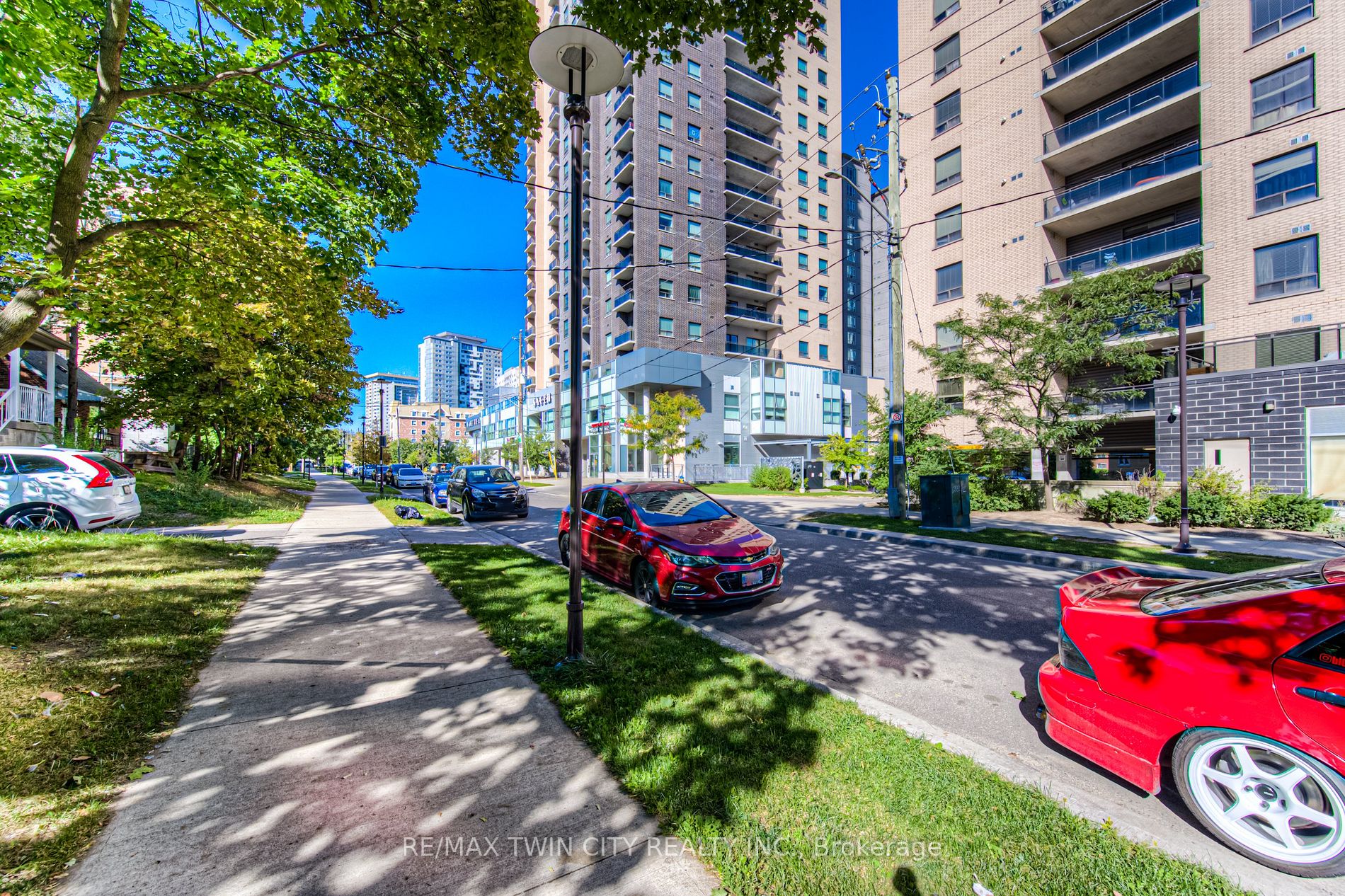 318 Spruce St, #105
