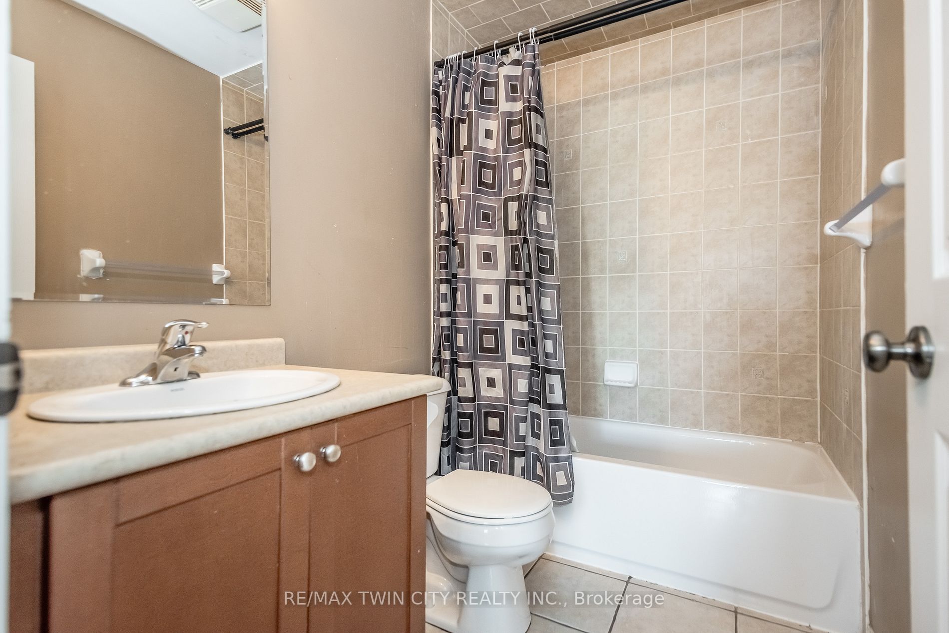 71 Garth Massey Dr, #70