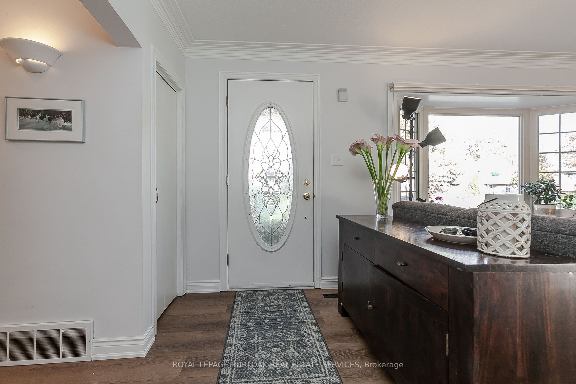 54 Lakeview Ave