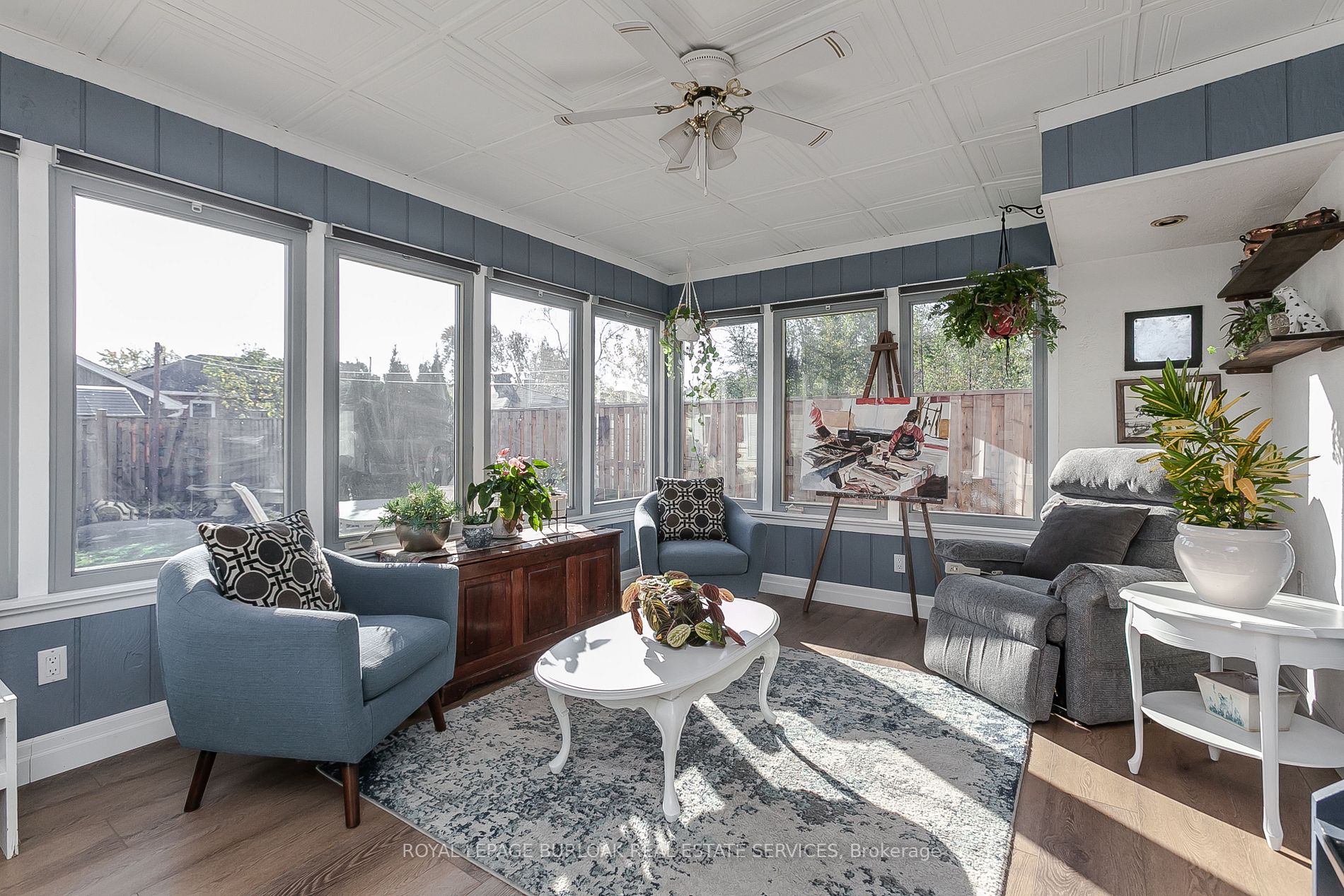 54 Lakeview Ave