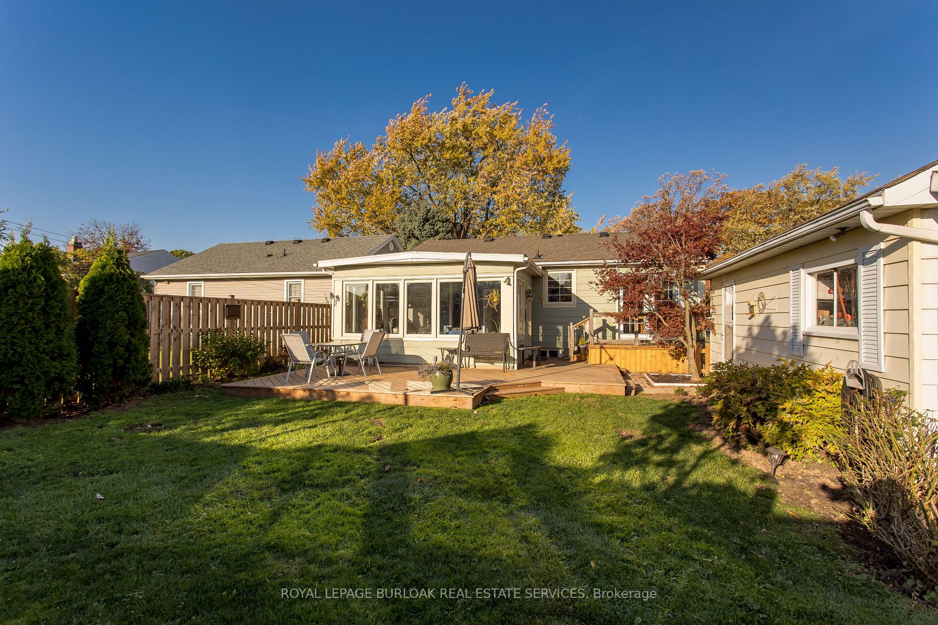 54 Lakeview Ave