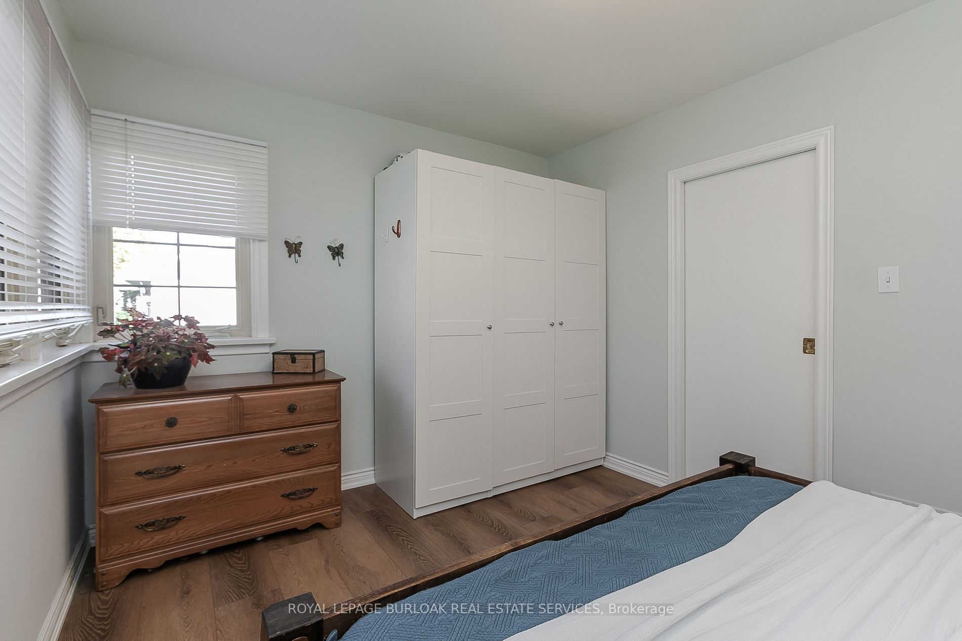 54 Lakeview Ave
