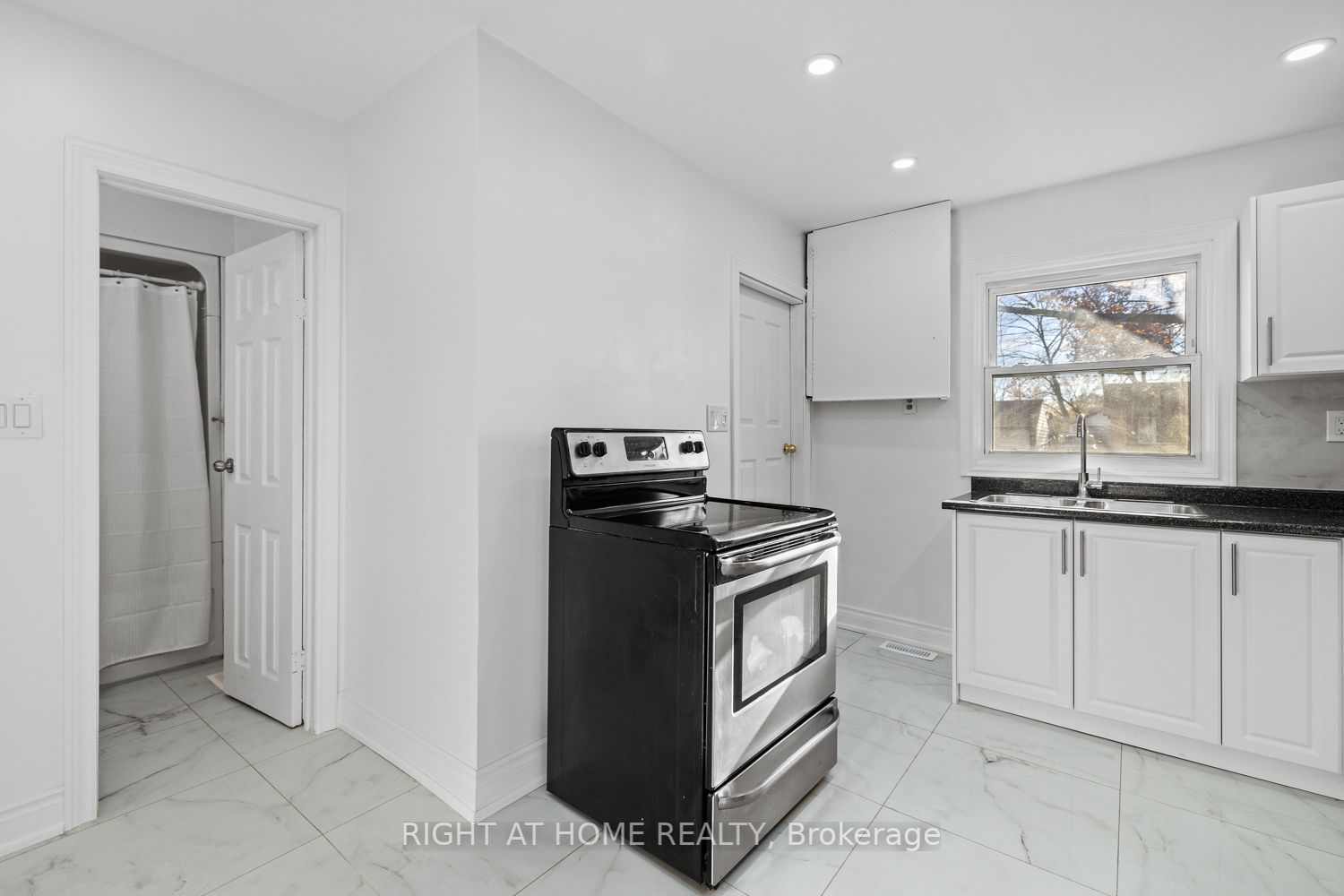 71 Powerview Ave