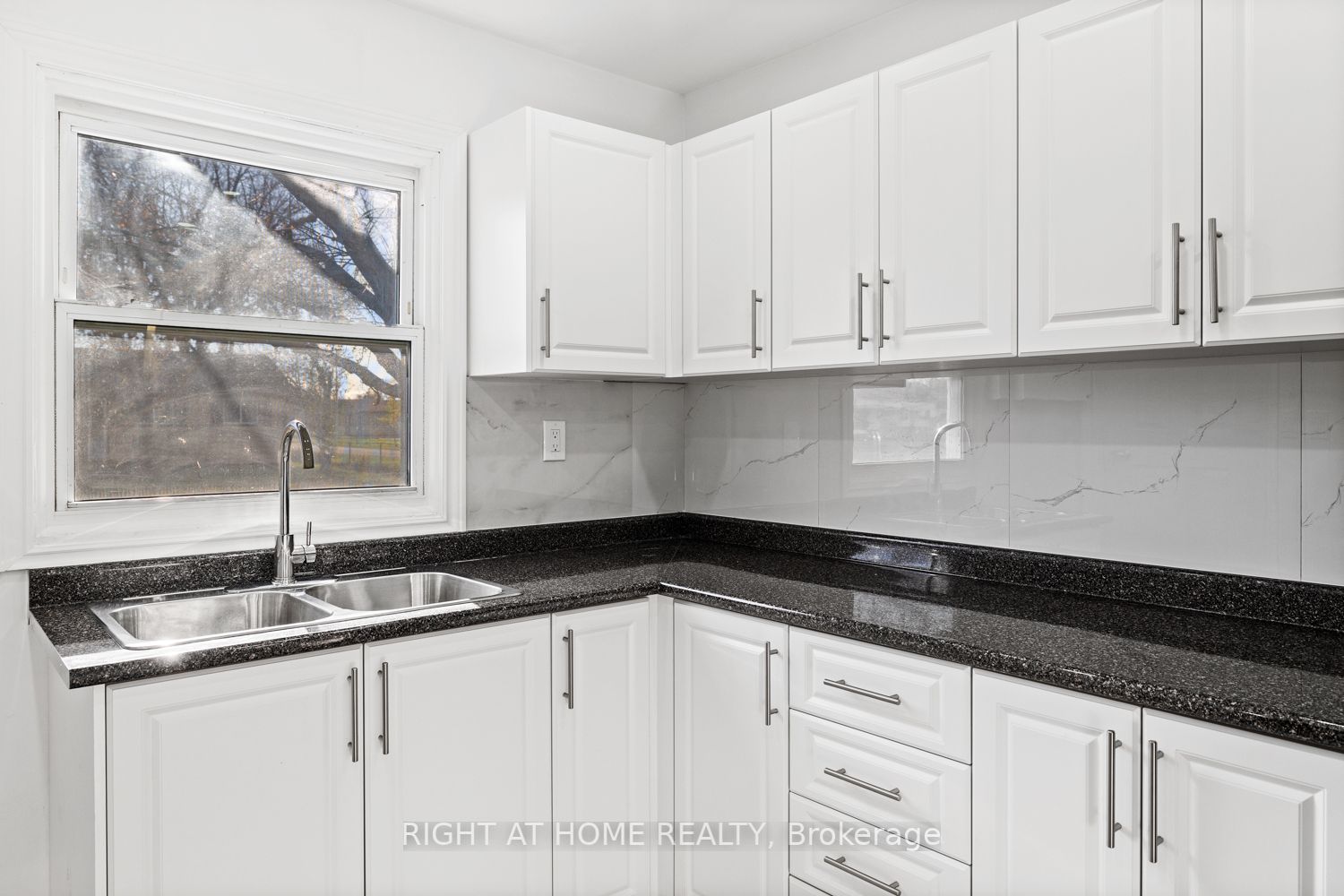 71 Powerview Ave