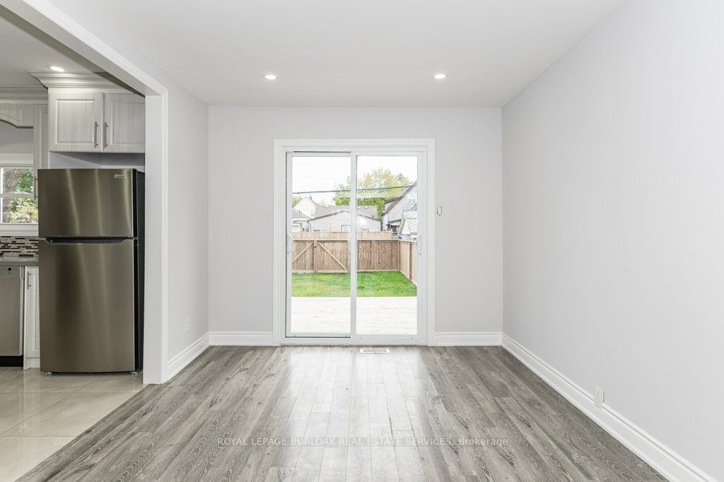 46.5 Gage Ave N