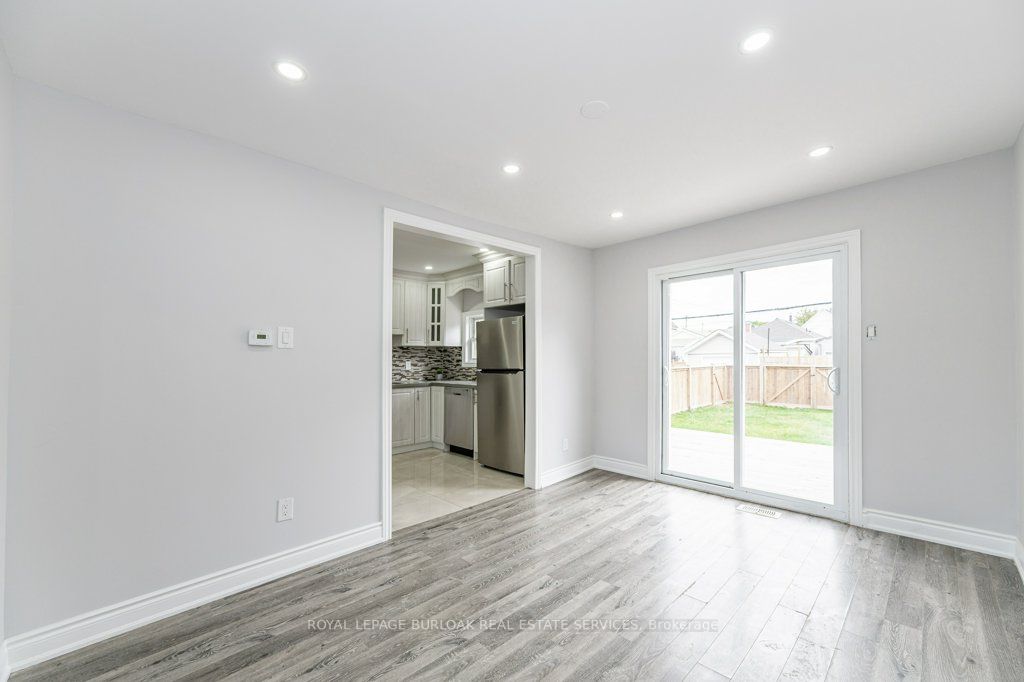 46.5 Gage Ave N