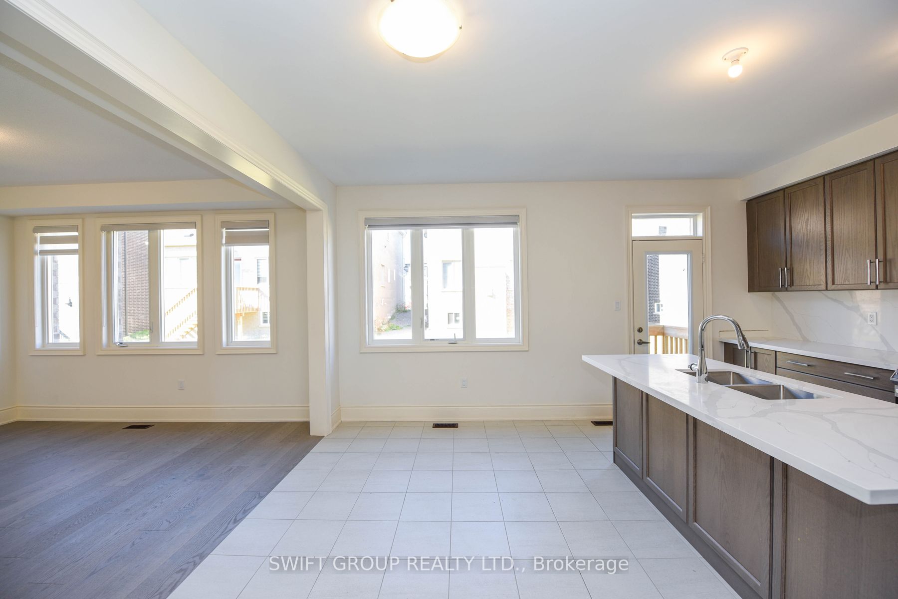 195 Great Falls Blvd, #Upper