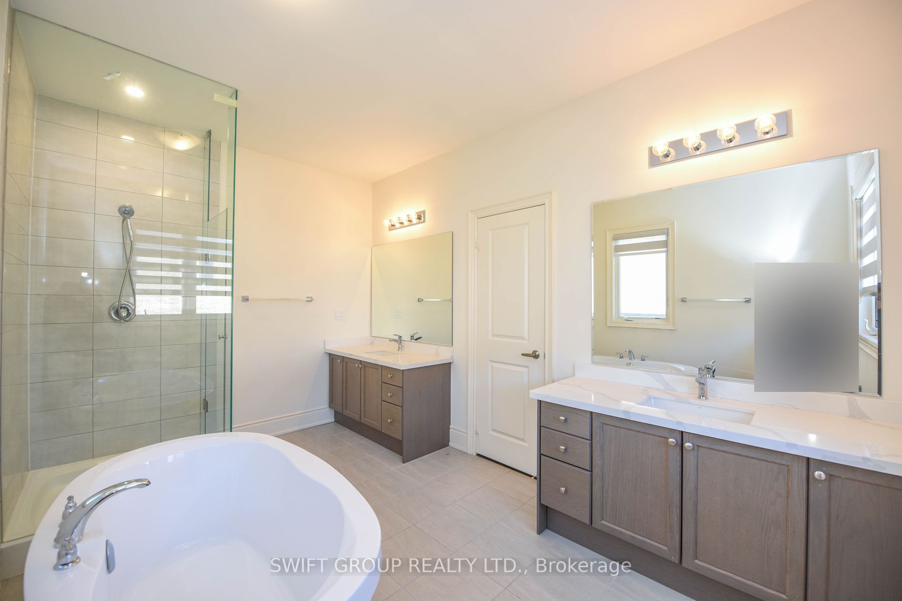 195 Great Falls Blvd, #Upper