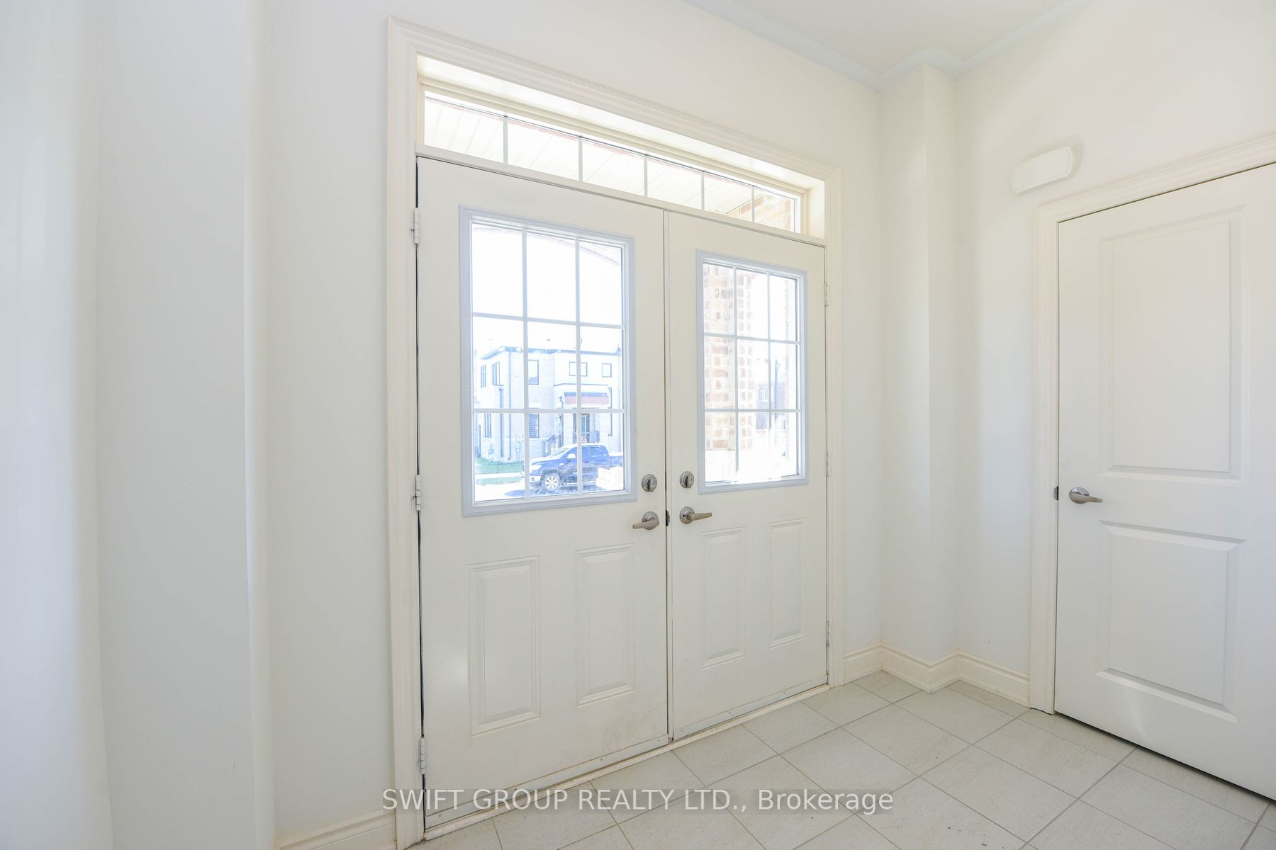 195 Great Falls Blvd, #Upper