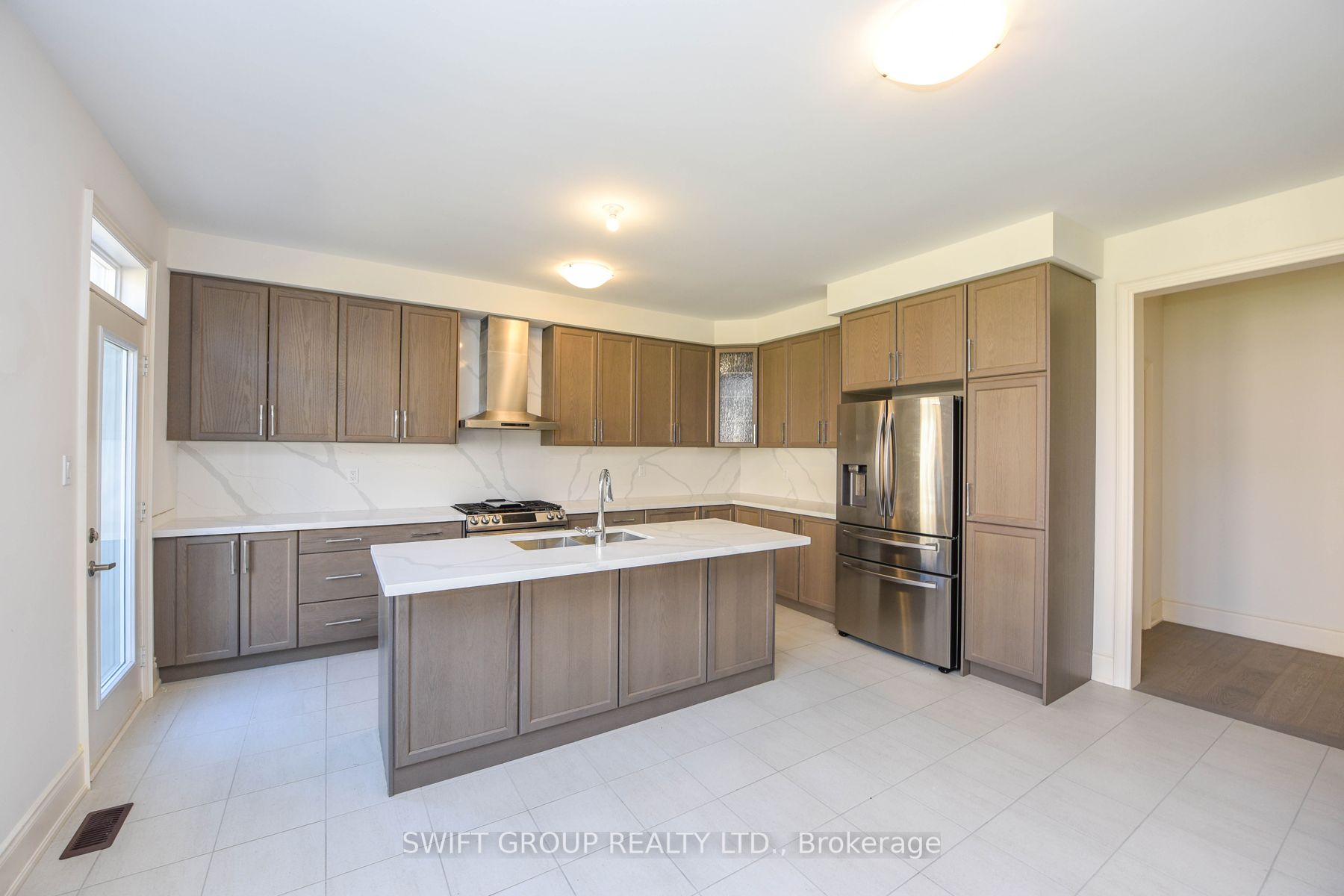 195 Great Falls Blvd, #Upper