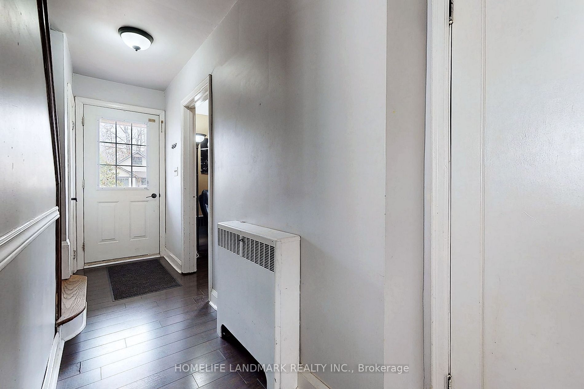 50 Hillview St