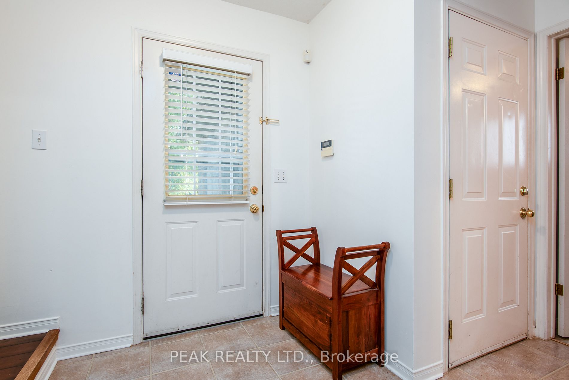 90 Chateau Cres